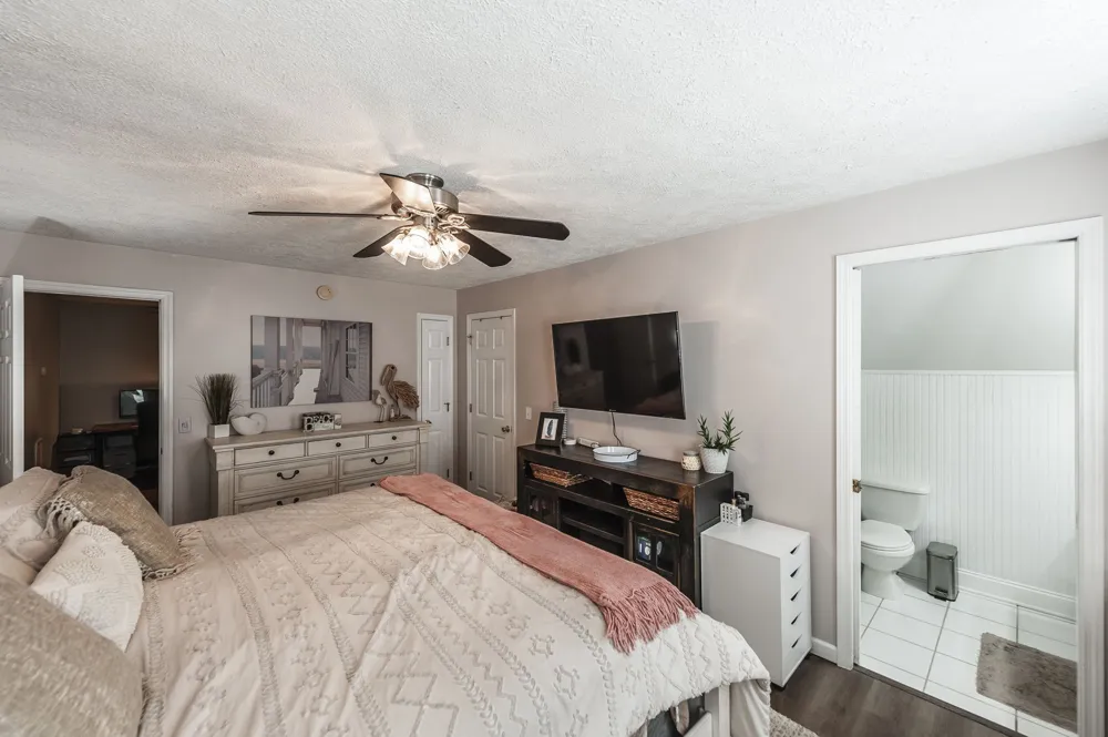 1026 Waters Edge Cir Mount Juliet, TN 37122