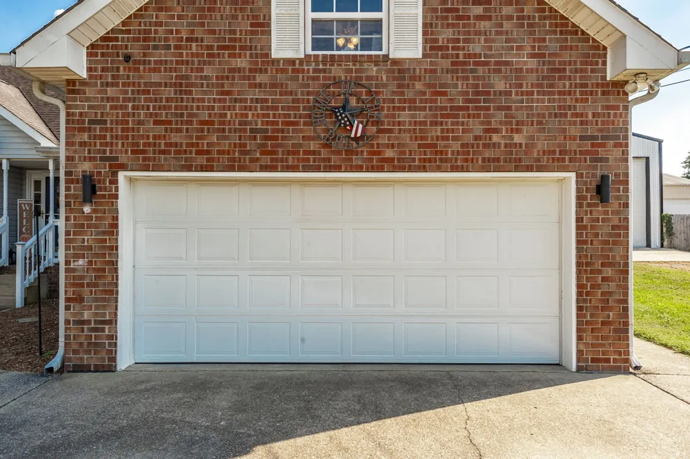 1026 Waters Edge Cir Mount Juliet, TN 37122