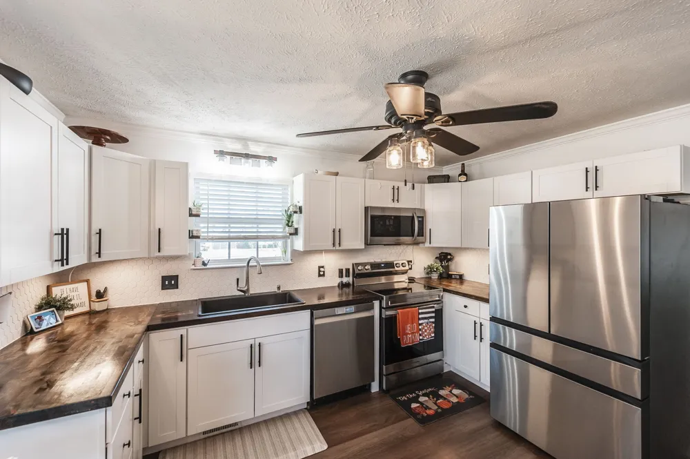 1026 Waters Edge Cir Mount Juliet, TN 37122