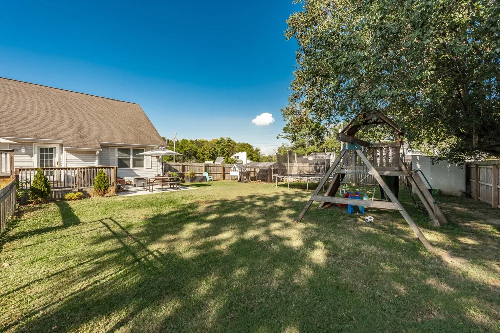 1026 Waters Edge Cir Mount Juliet, TN 37122