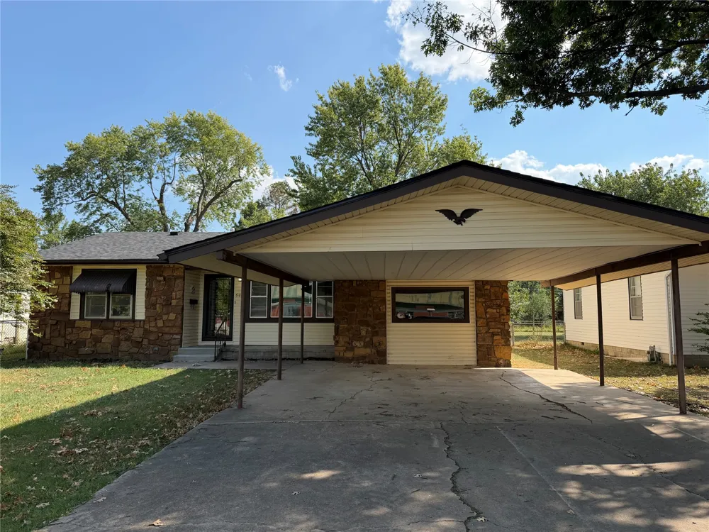 608 SE 6th Street Wagoner, OK 74467
