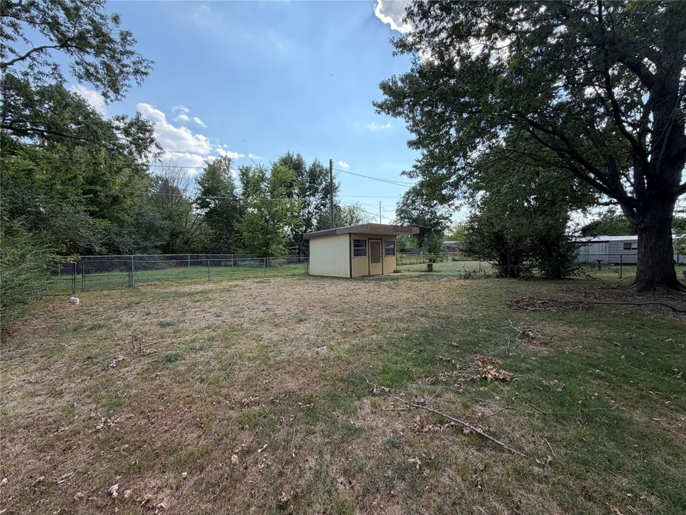 608 SE 6th Street Wagoner, OK 74467