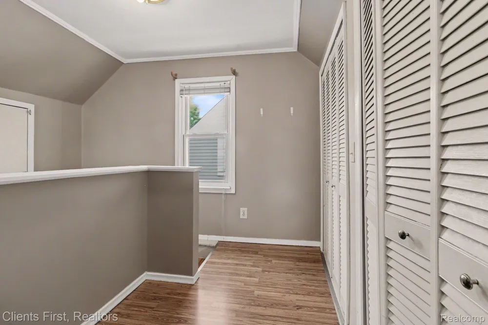 3306 Raymond Avenue Dearborn City, MI 48124
