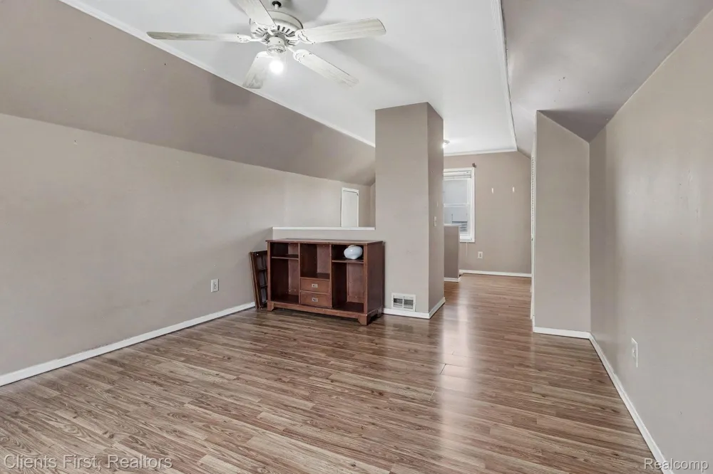 3306 Raymond Avenue Dearborn City, MI 48124