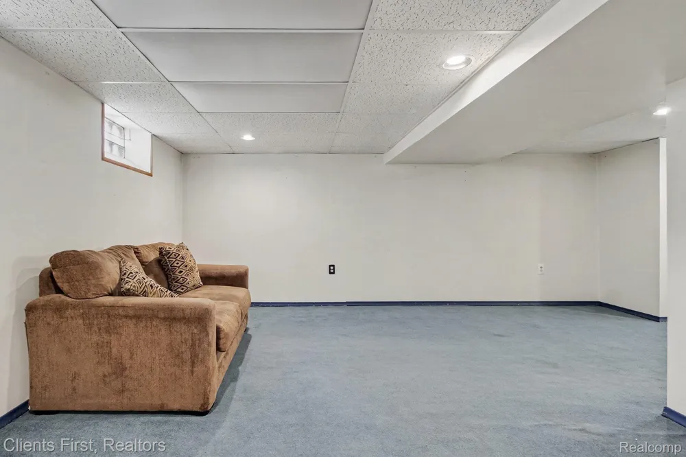 3306 Raymond Avenue Dearborn City, MI 48124