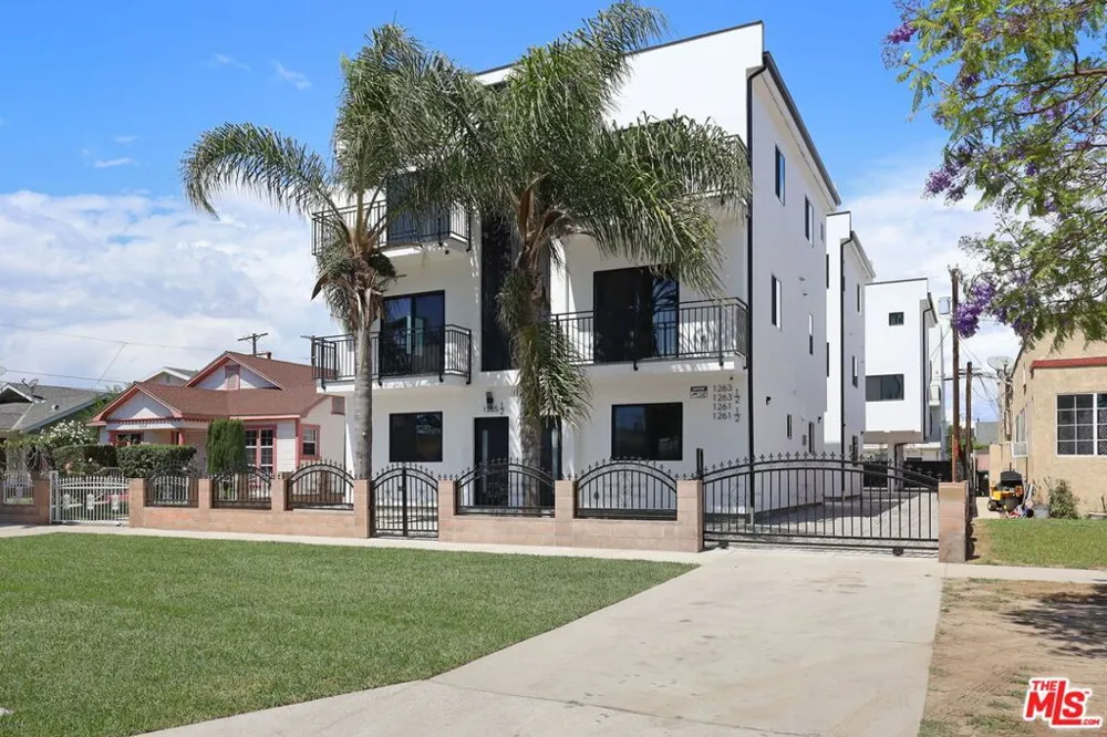1265 Browning Boulevard #C Los Angeles, CA 90037
