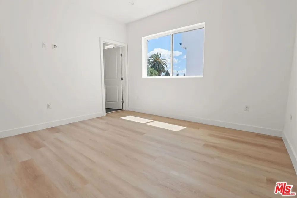 1265 Browning Boulevard #C Los Angeles, CA 90037