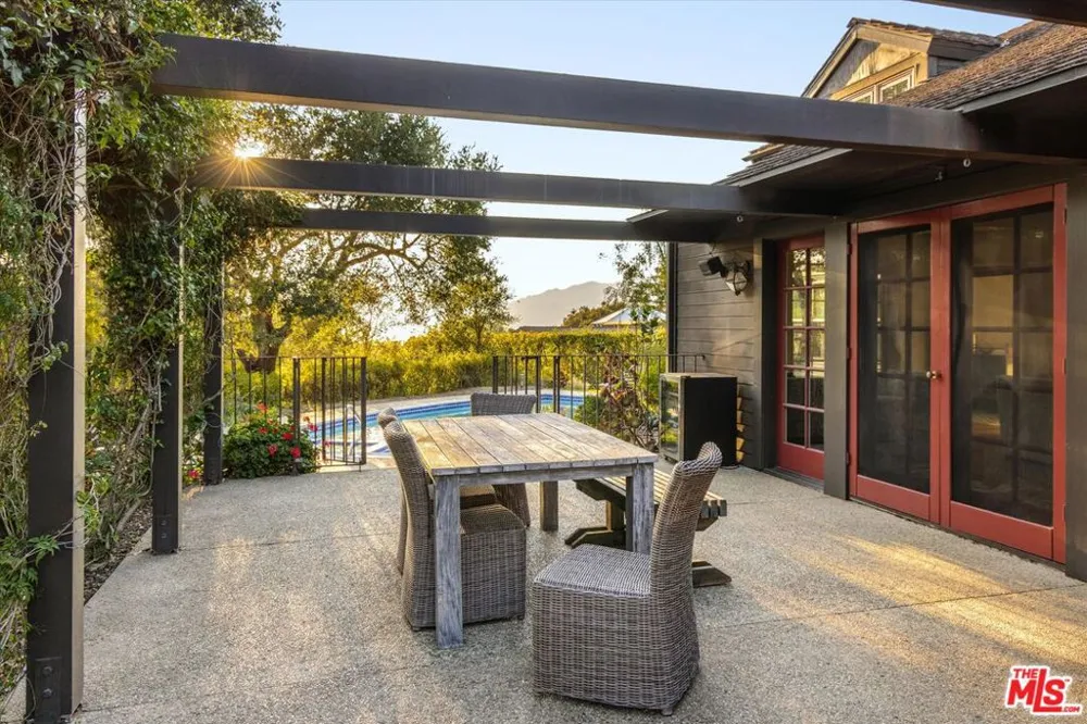 4450 Via Esperanza Santa Barbara, CA 93110