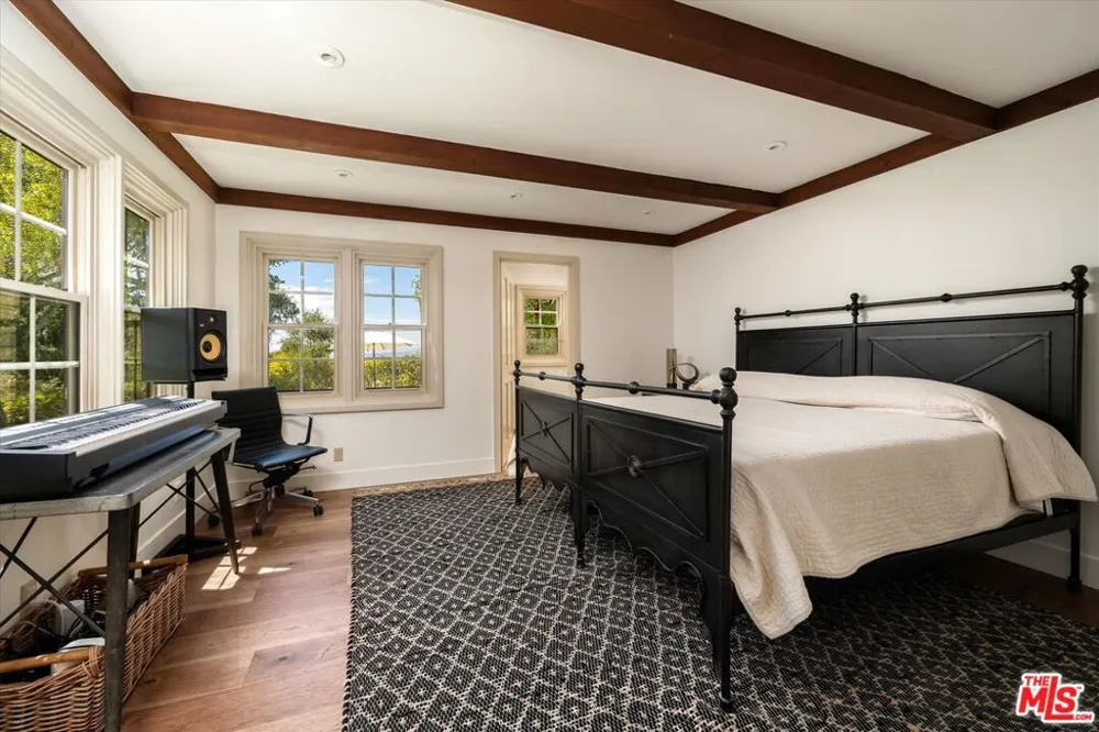4450 Via Esperanza Santa Barbara, CA 93110