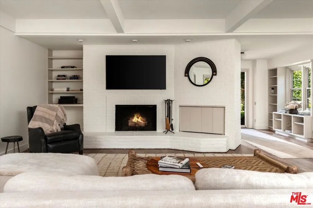 4450 Via Esperanza Santa Barbara, CA 93110