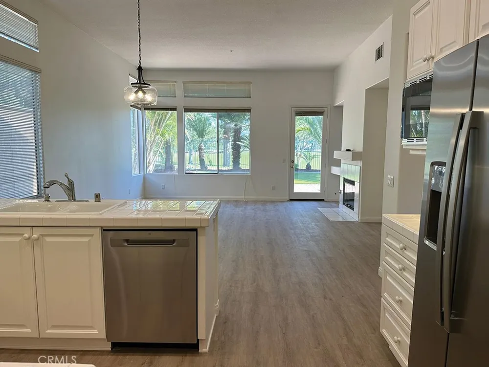 236 Downey Lane Placentia, CA 92870