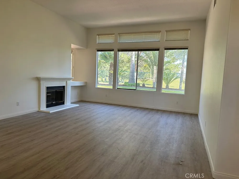 236 Downey Lane Placentia, CA 92870