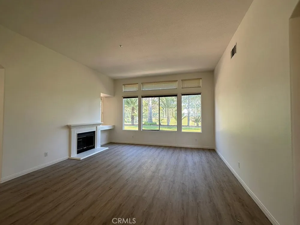 236 Downey Lane Placentia, CA 92870
