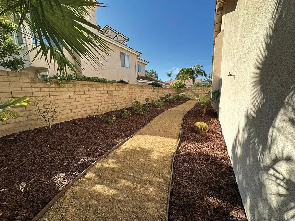 236 Downey Lane Placentia, CA 92870