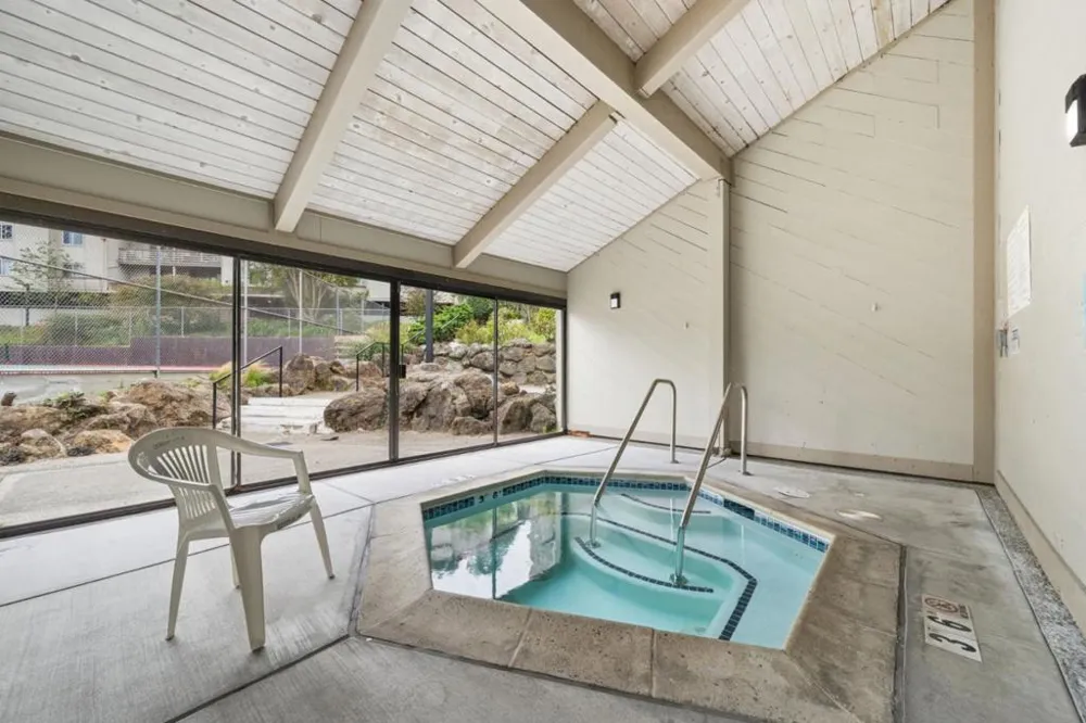 349 Philip Drive #106 Daly City, CA 94015