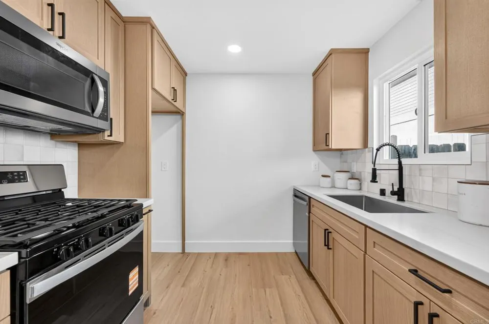 9210 Kenwood Dr #D Spring Valley, CA 91977
