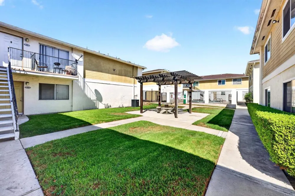 9210 Kenwood Dr #D Spring Valley, CA 91977