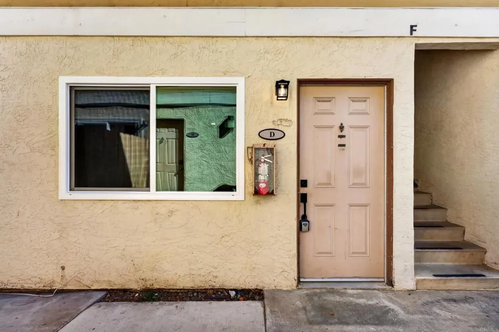 9210 Kenwood Dr #D Spring Valley, CA 91977