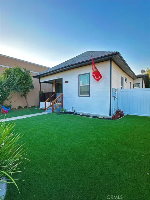 217 E Stuart
