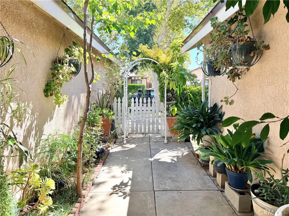 37913 Janus Palmdale, CA 93550