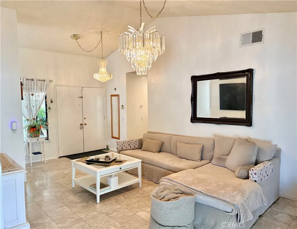 37913 Janus Palmdale, CA 93550