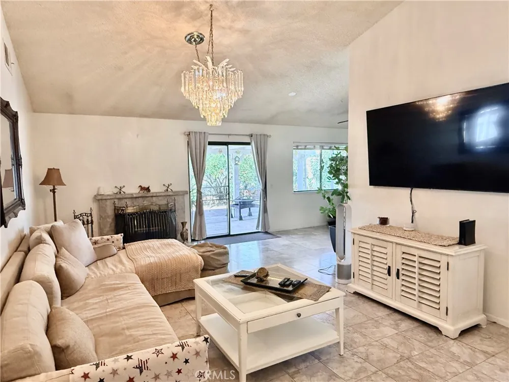 37913 Janus Palmdale, CA 93550