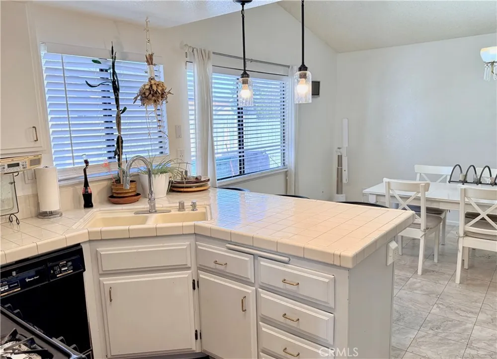 37913 Janus Palmdale, CA 93550