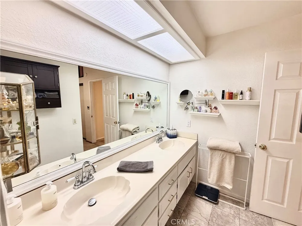 37913 Janus Palmdale, CA 93550