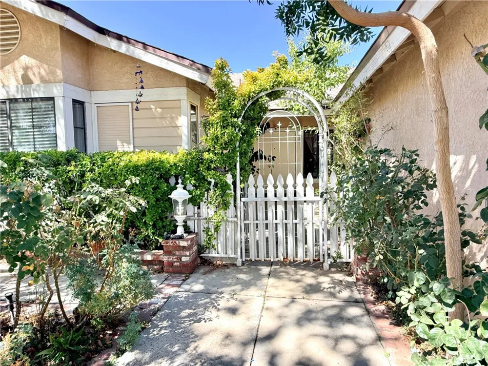 37913 Janus Palmdale, CA 93550