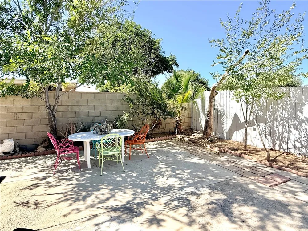 37913 Janus Palmdale, CA 93550