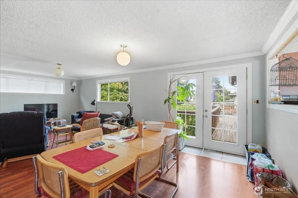 10247 10th Avenue S Seattle, WA 98168