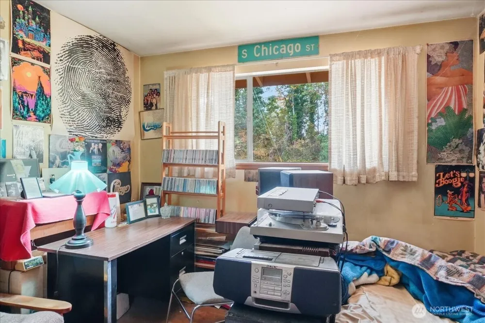 10247 10th Avenue S Seattle, WA 98168