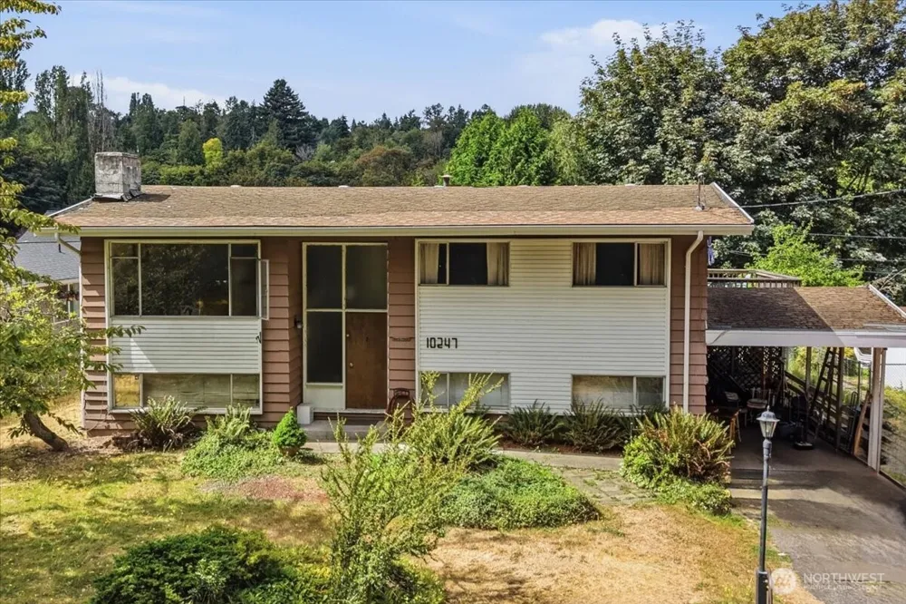 10247 10th Avenue S Seattle, WA 98168