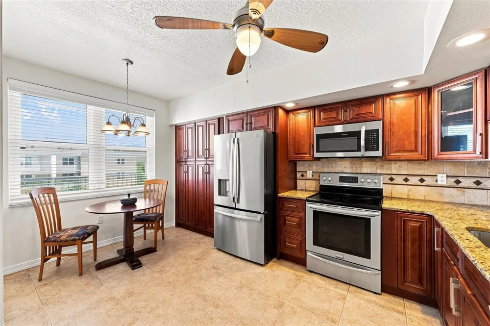 1200 COUNTRY CLUB DRIVE #5505 Largo, FL 33771