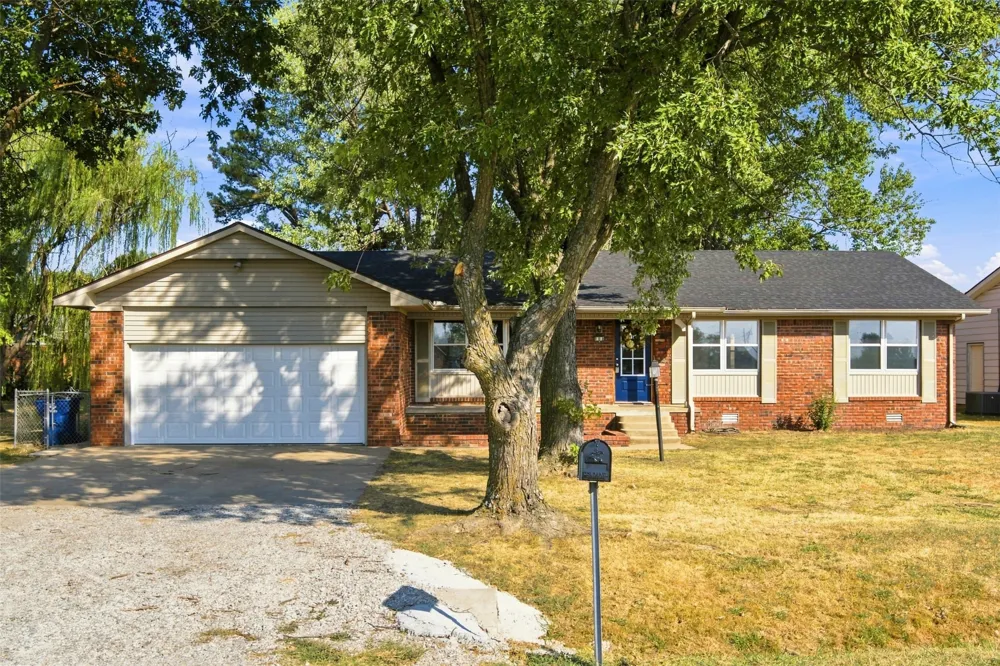 808 Brown Vinita, OK 74301