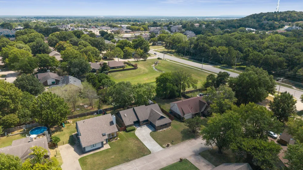 8027 S Irvington Avenue Tulsa, OK 74136