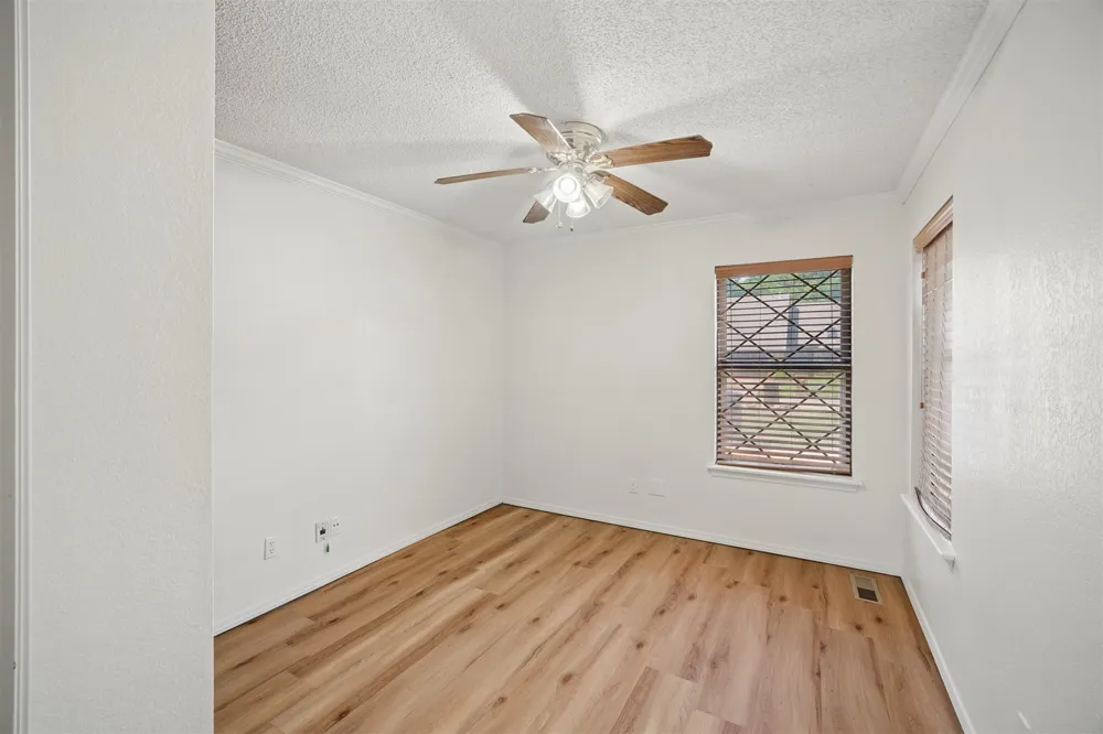 8027 S Irvington Avenue Tulsa, OK 74136