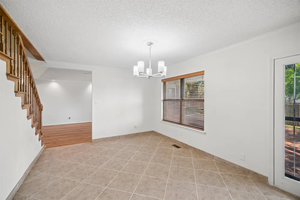 8027 S Irvington Avenue Tulsa, OK 74136