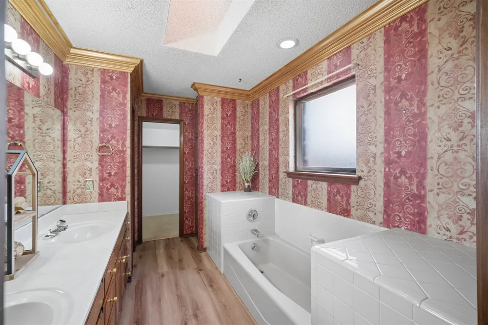 8027 S Irvington Avenue Tulsa, OK 74136
