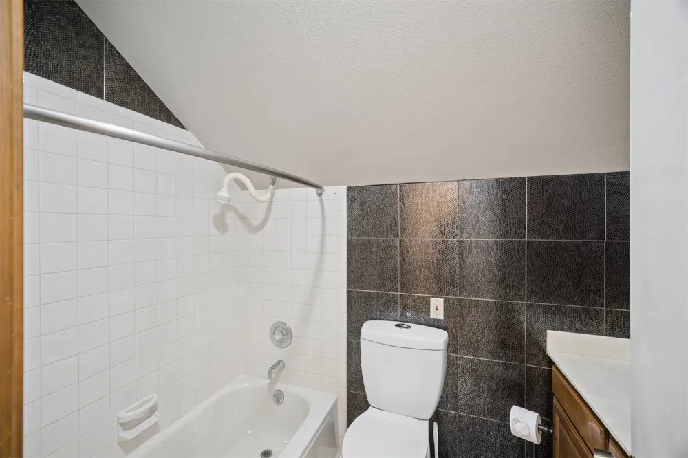8027 S Irvington Avenue Tulsa, OK 74136