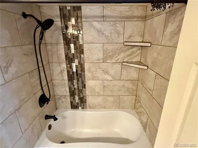 5250 S Huron Way #10-208 Littleton, CO 80120