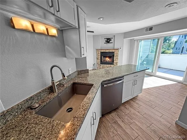 5250 S Huron Way #10-208 Littleton, CO 80120