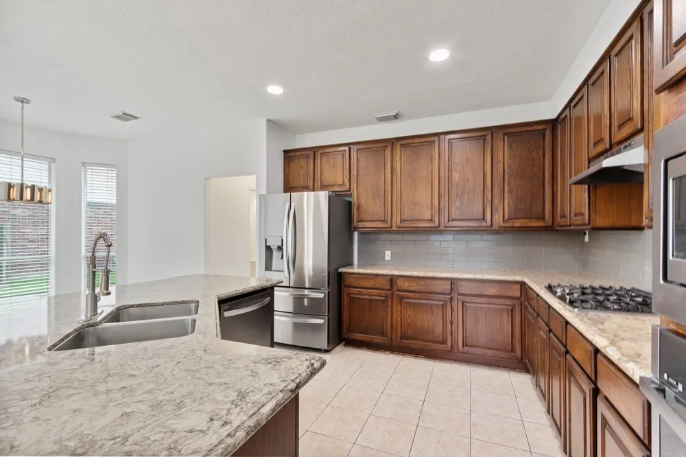 11711 Spring Path Court Tomball, TX 77377