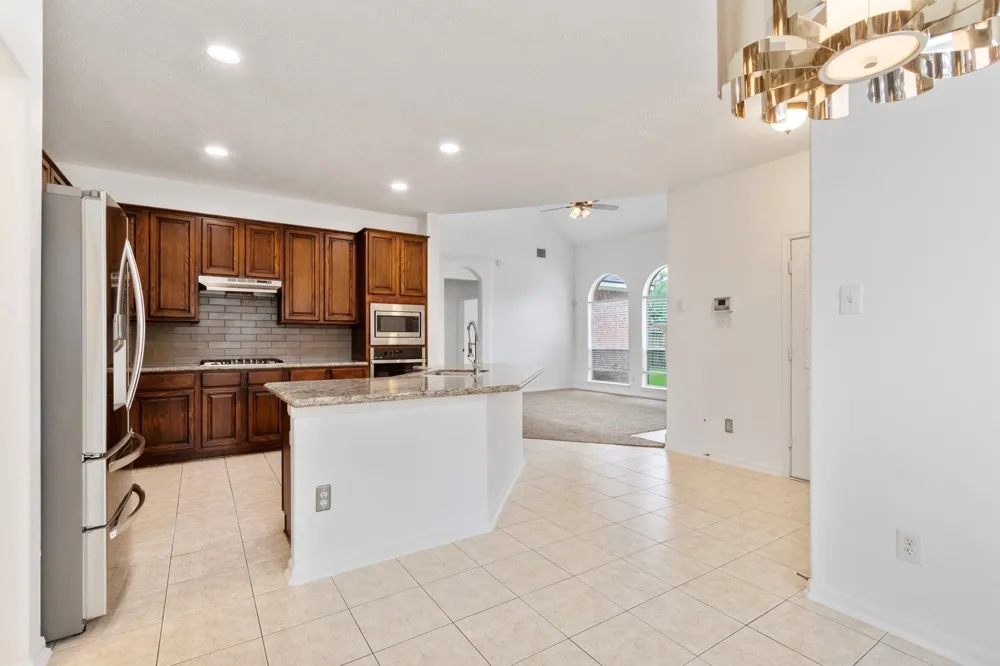 11711 Spring Path Court Tomball, TX 77377