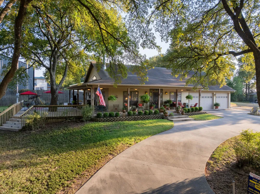 9045 Date Street Kingston, OK 73439