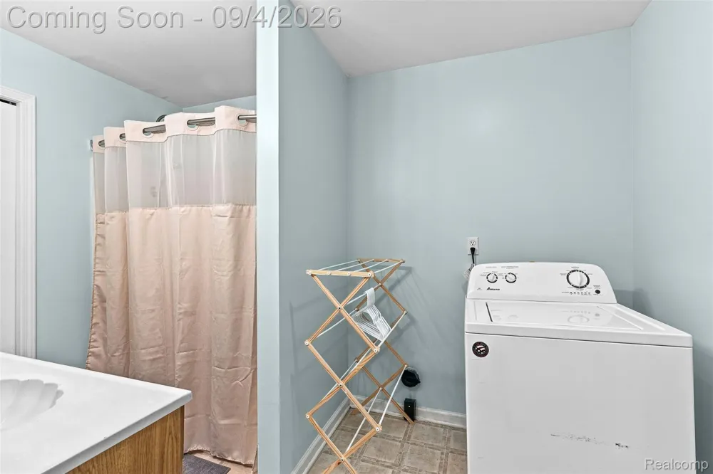14481 Duffield Road Montrose Charter Township, MI 48457