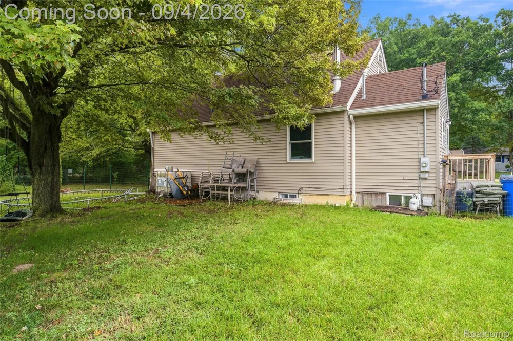 14481 Duffield Road Montrose Charter Township, MI 48457