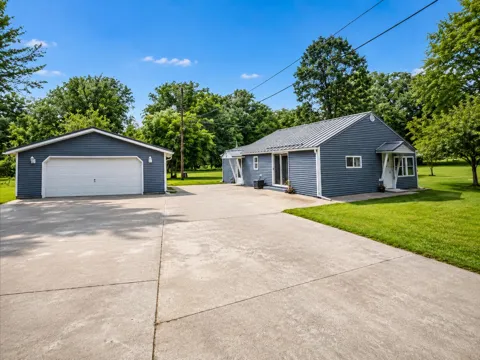 2339 W Midway Drive
