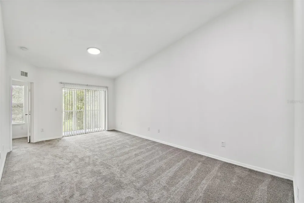 8827 GRAND PALMS CIRCLE #B Kissimmee, FL 34747