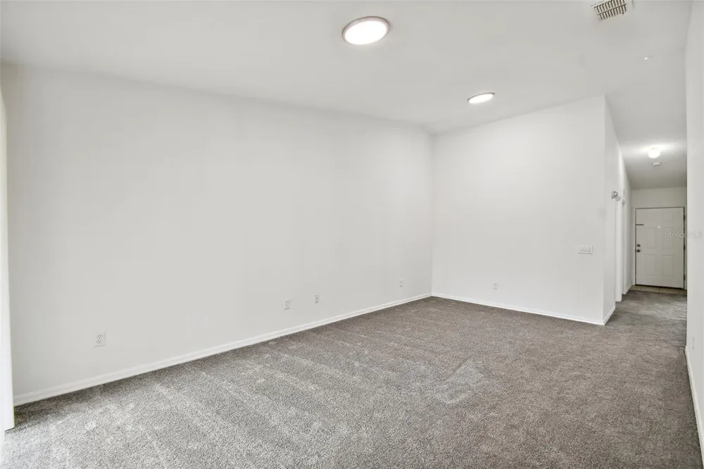 8827 GRAND PALMS CIRCLE #B Kissimmee, FL 34747